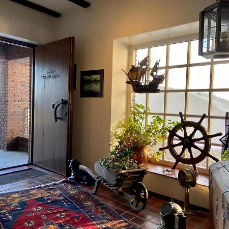 Haus Dwarsloeper, 1 Апартаменты *